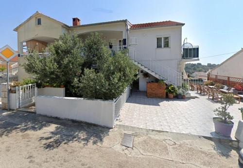Krizna luka Apartment | Family-friendly apartments with swimming pool Hvar - 24484