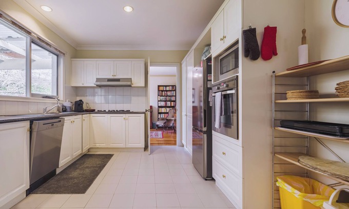 Hawthorn House | *Family friendly Art Deco*Garden*Patio*Wi-Fi*WFH*