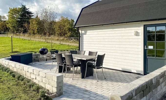 Kivik House | Family friendly cottage close to the sea and a variety of activities.
