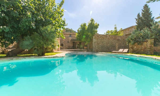 Buger Villa | Family friendly House with fenced pool, only 10km to beaches, Buger, Mallorca