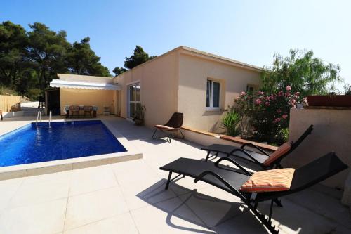 Rukavac House | Family friendly house with a swimming pool Rukavac, Vis - 24700