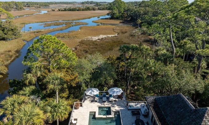 Vanderhorst Plantation House | Family-Friendly Kiawah Stay w/Views + Outdoor Oasis - Pool/Spa