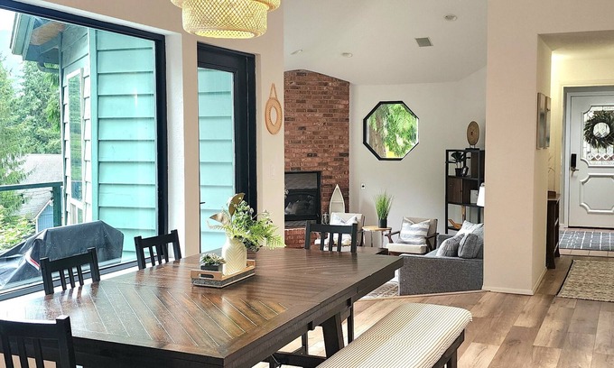 Sudden Valley House | Family-friendly Lakeview home w/NFL ticket