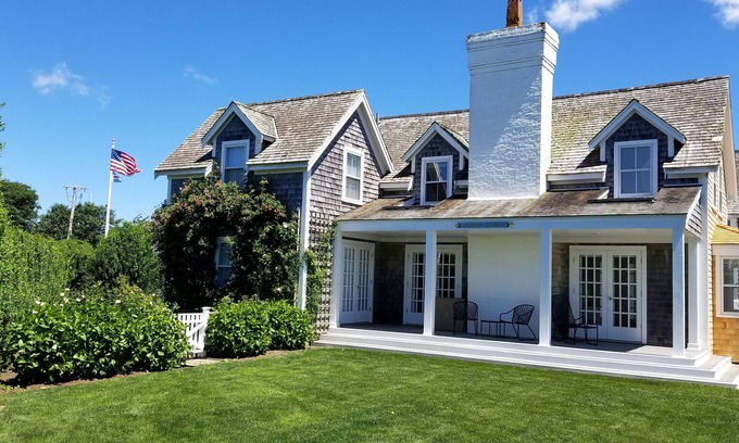 Siasconset House | Family Friendly Private Getaway In Sconset