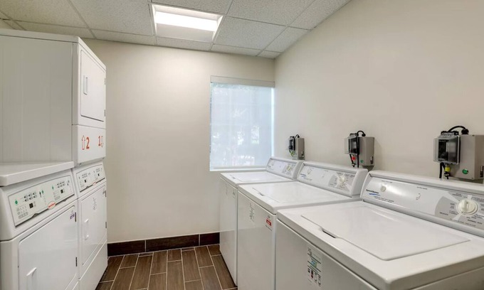 San Jose Hotel | Family-friendly! Spacious Suite with Full Kitchen, Pets Allowed, Pool!