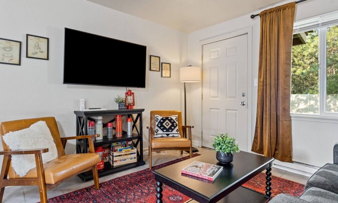 Columbia Falls Apartment | Family Friendly Apt Near Glacier with Pickleball