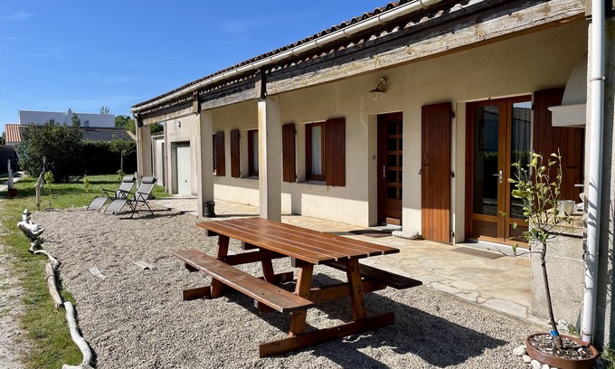 Dolus-d'Oleron House | Family home in the heart of the ostreic channels
