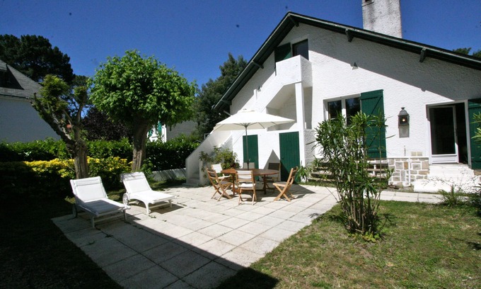La Baule-Escoublac Villa | Family house in Basque style with annex - Beach less than 600 m!