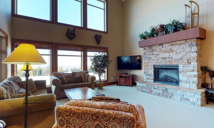 Big White Ski Resort Condo | Family Lodge with a Private Hot Tub & Mountain Views, Ski-In/Ski-Out Location