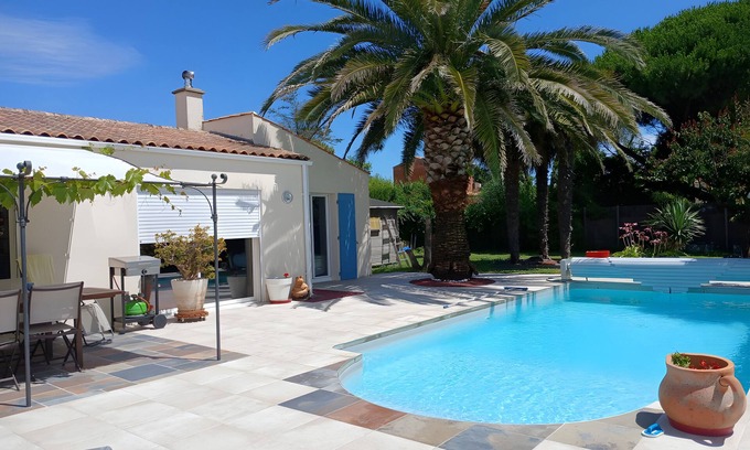 La Remigeasse Villa | Family Paradise Villa with Private Pool, Garden, and Terrace in Dolus-d'Oléron - 7 People