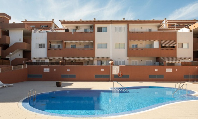 Puerto de Guimar Apartment | Family Relax: Terrace & Pool in Güímar