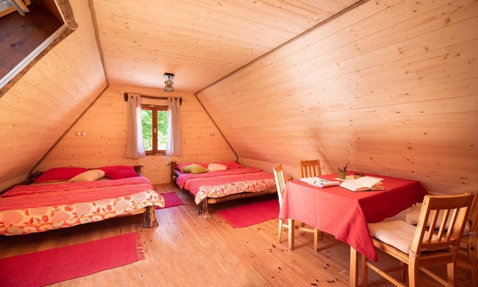 Soca RV Rental | Family room for 5 in Camp Korita