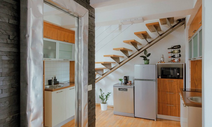 Ljubljana Apartment | Family suite in old city with free parking, BRIDGE APARTMENTS