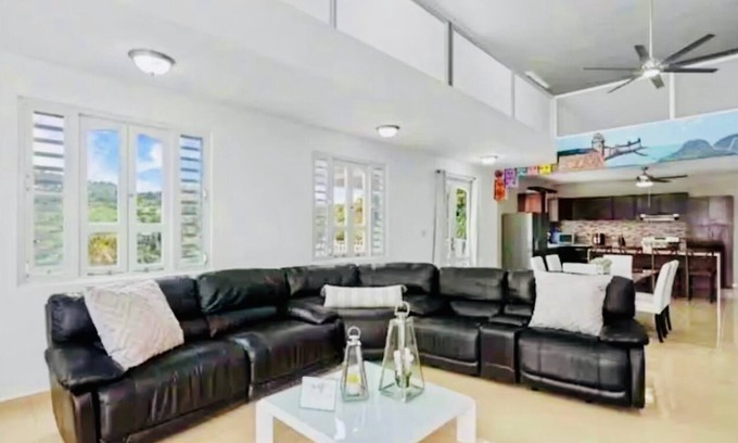 Canovanas House | Famous country villa with pool, billar and movie room