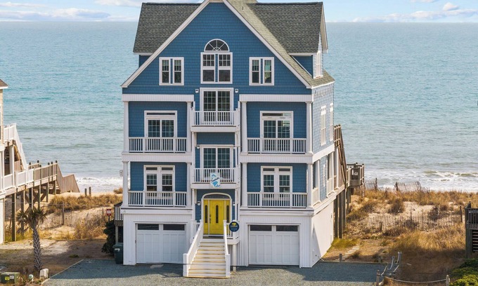 McCutcheon Field House | Fantasea #183 - 7 BD Oceanfront Home, Pet-Friendly w/Hot tub!