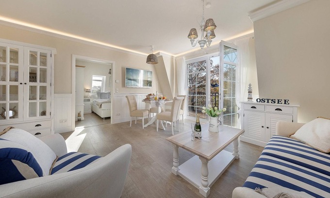 Zingst Apartment | Fantastic 3-room apartment right by the sea for 4 people plus baby possible.