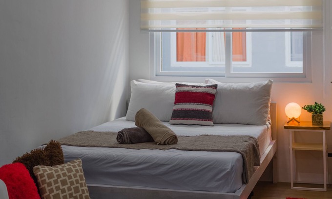 Maribago Apartment | Fantastic 2 Bed Studio Condo in Mactan Cebu with FREE parking, Near beaches★