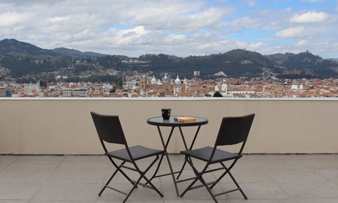 Cuenca Apartment | Fantastic Apartment - FREE Airport/Bus Terminal Pick-Up!