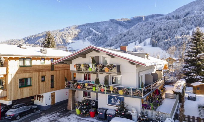 Kaprun House | Fantastic detached chalet near the center of Kaprun