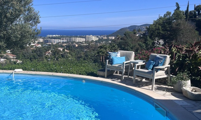 Les Termes Villa | Fantastic villa in the bay of Cannes, 5 minutes from the beach