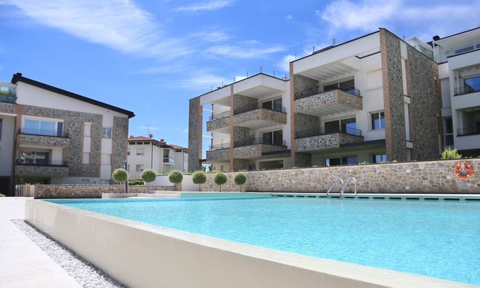 Rivoltella Apartment | Fantastic apartment in Residence with swimming pool for 4 people in Desenzano