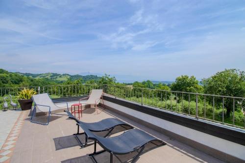 Lonato del Garda Apartment | Fantastic lake view, swimming pool - Belvedere