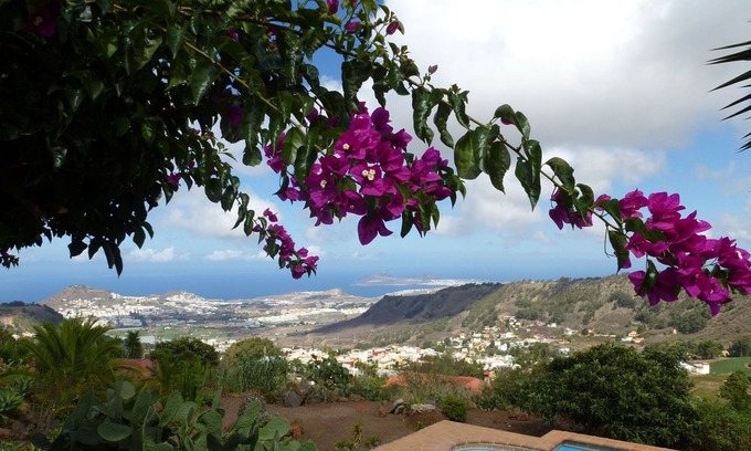 Los Portales Apartment | Fantastic sea view - Arucas and Las Palmas with wellness / sauna