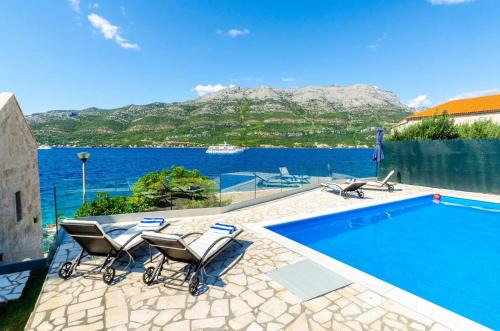 Cove Tri Zala (Zrnovo) Villa | Fantastic Seafront Villa 4 Bedrooms Villa Samostan Prestige Stunning Sea Views & Enclosed Garden With Private Pool Korcula