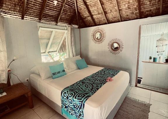 Tiahura House | FARE TEMANEA