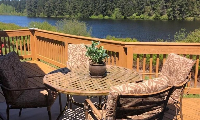 Yellow Point House | Farm stay in Nanaimo, Canada
