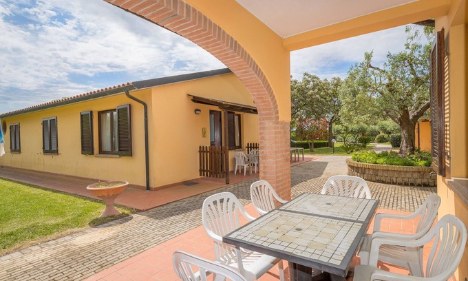 Campiglia Marittima Other | Farmhouse "Il Girasole - Corbezzolo" with Shared Pool, Shared Garden & Wi-Fi