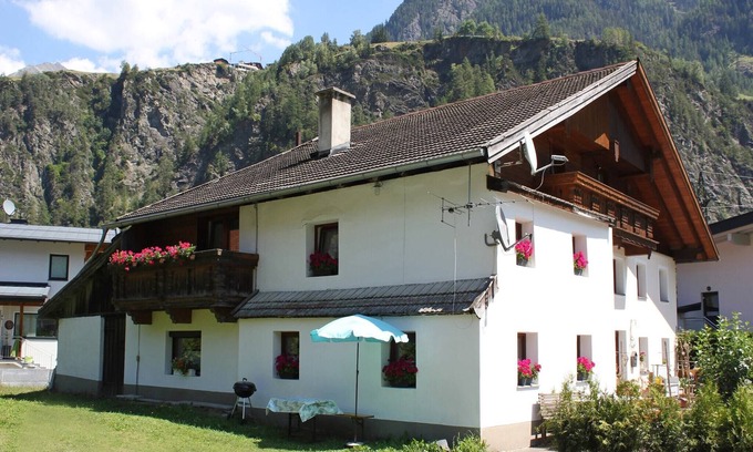 Runhof House | Farmhouse in Ötztal near Ski Areas
