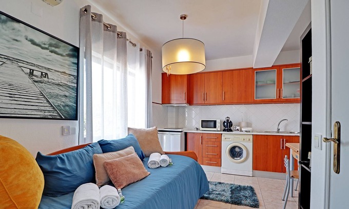 Montenegro Apartment | FARO AIRPORT FLAT 2 by HOMING