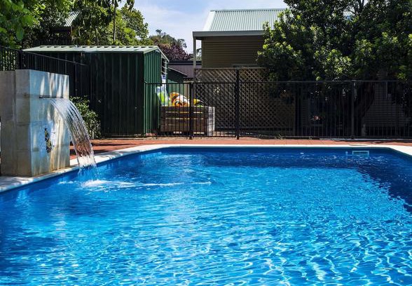 Pickering Brook House | Farview Guest Accommodation