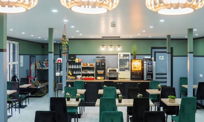 Saint-Saturnin Hotel | Fasthotel Le Mans