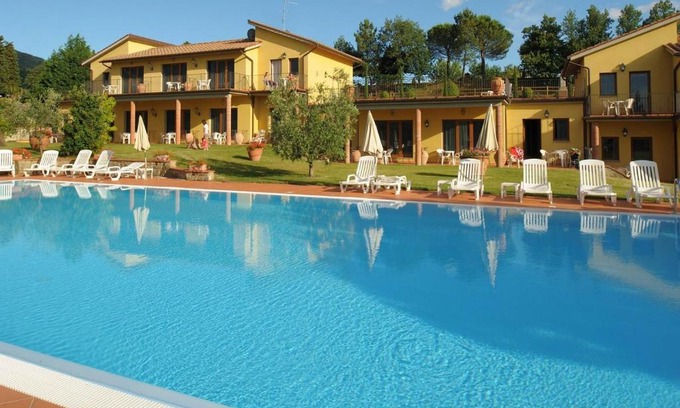 San Donato in Fronzano Apartment | Fattoria degli Usignoli Quercia