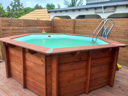 Petit-Bourg House | Faty LOCATION