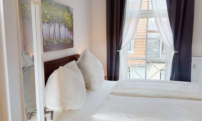 Rostock Apartment | Favorite apartment no. 5 in top city location with 2 bedrooms