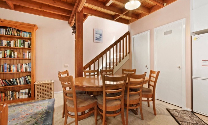 Dinner Plain Ski Chalet | Feathertop - Dinner Plain