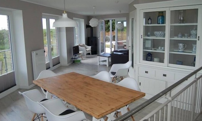 Juist Apartment | Feel-good vacation with south-facing balcony and terrace!
