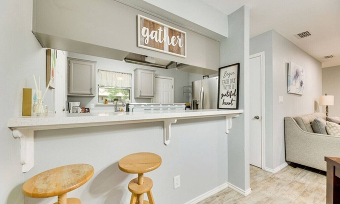 San Juan House | Fenced Large Yard & Grill: Entire Modern House