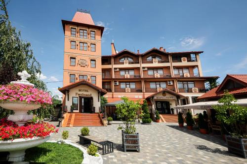 Mukachevo Hotel | Ferdinand