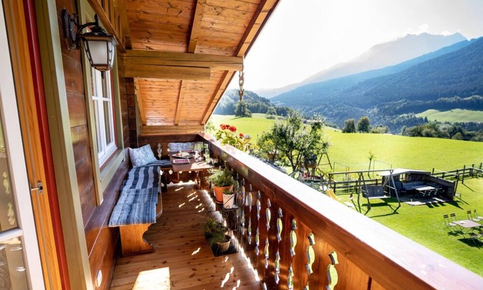 Ramsau bei Berchtesgaden Apartment | Ferienwohnung Nr. 4, 1-2 Personen, 40 qm, Dusche/WC, Südbalkon, TV, W-LAN, 1 Schlafzimmer, Nichtraucher