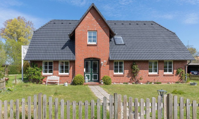 Hauert House | Ferienhaus Kapitänshaus in Tating für bis zu 6 Personen