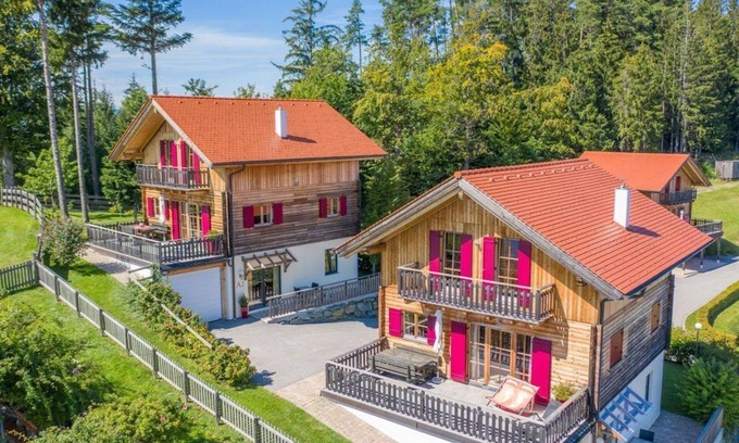 Poellauberg Ski Chalet | Ferienhaus mit Panoramaausblick und Sauna - 3 SZ - Feriendorf Pöllauberg