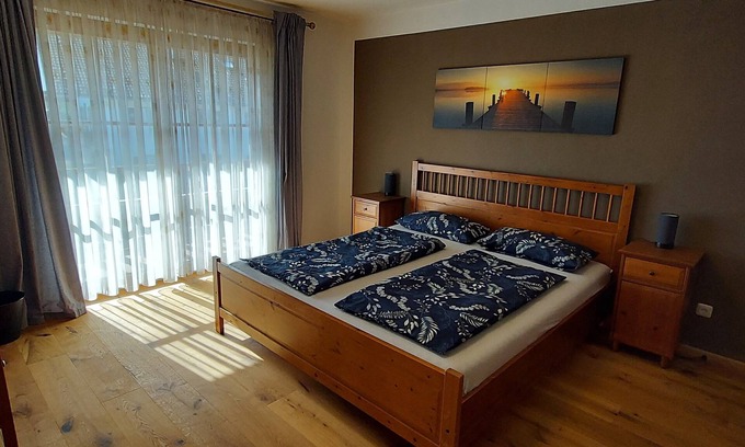 Molberting Apartment | Ferienhaus Molberting, 147qm, Balkon, Terrasse, Wohnzimmer, 4 Schlafzimmer, Küche, Wlan
