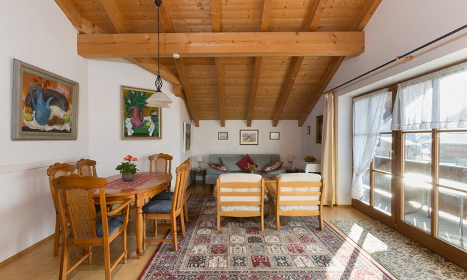 Aschau im Chiemgau Apartment | Ferienwohnung I "Zellerhorn" extra Schlafzimmer und West-Balkon, 70 qm°