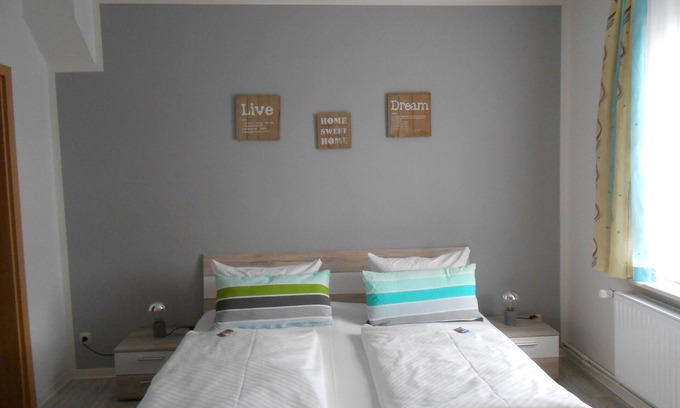 Krakow am See Apartment | Ferienwohnung 4 1. OG/Seeblick - NEU Ferienpark Blechernkrug