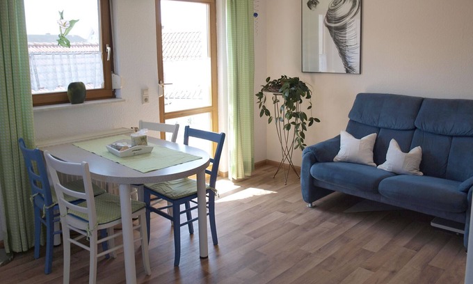 Wyhl Apartment | Ferienwohnung 60qm, 2 Schlafzimmer, max. 4 Personen