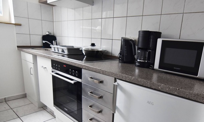 Troisdorf Apartment | Ferienwohnung 6b, 45qm, 1 Schlafzimmer, 1 Wohn-/schlafzimmer, Max. 3 Personen